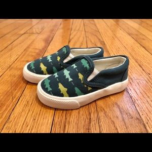 Bucket feet Baby Slip On Shoes Size 5